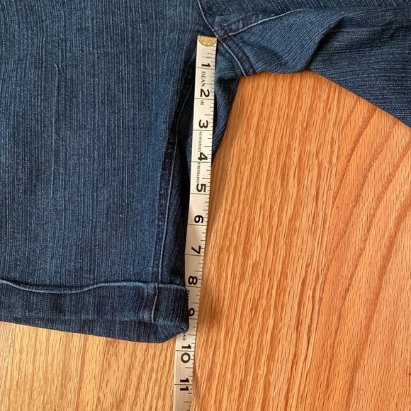 Soft Surroundings Jean Shorts Womans PXS Mid Rise Pull On Comfort Stretch Denim - Picture 6 of 10